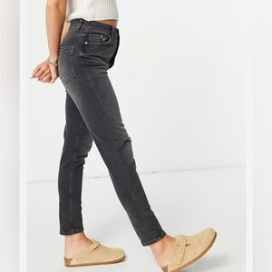 WE THE FREE size 27 Women's Black Skinny Jeans Free People